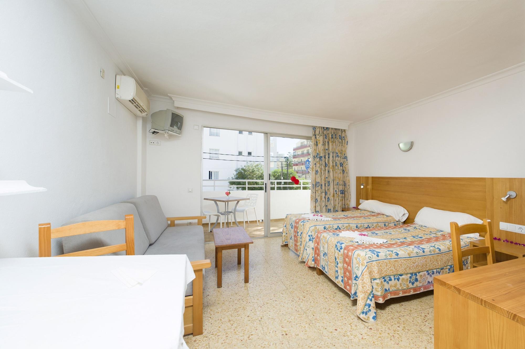 Apartamentos Green Line Bon Sol - Ab Group Playa d'en Bossa Exterior photo